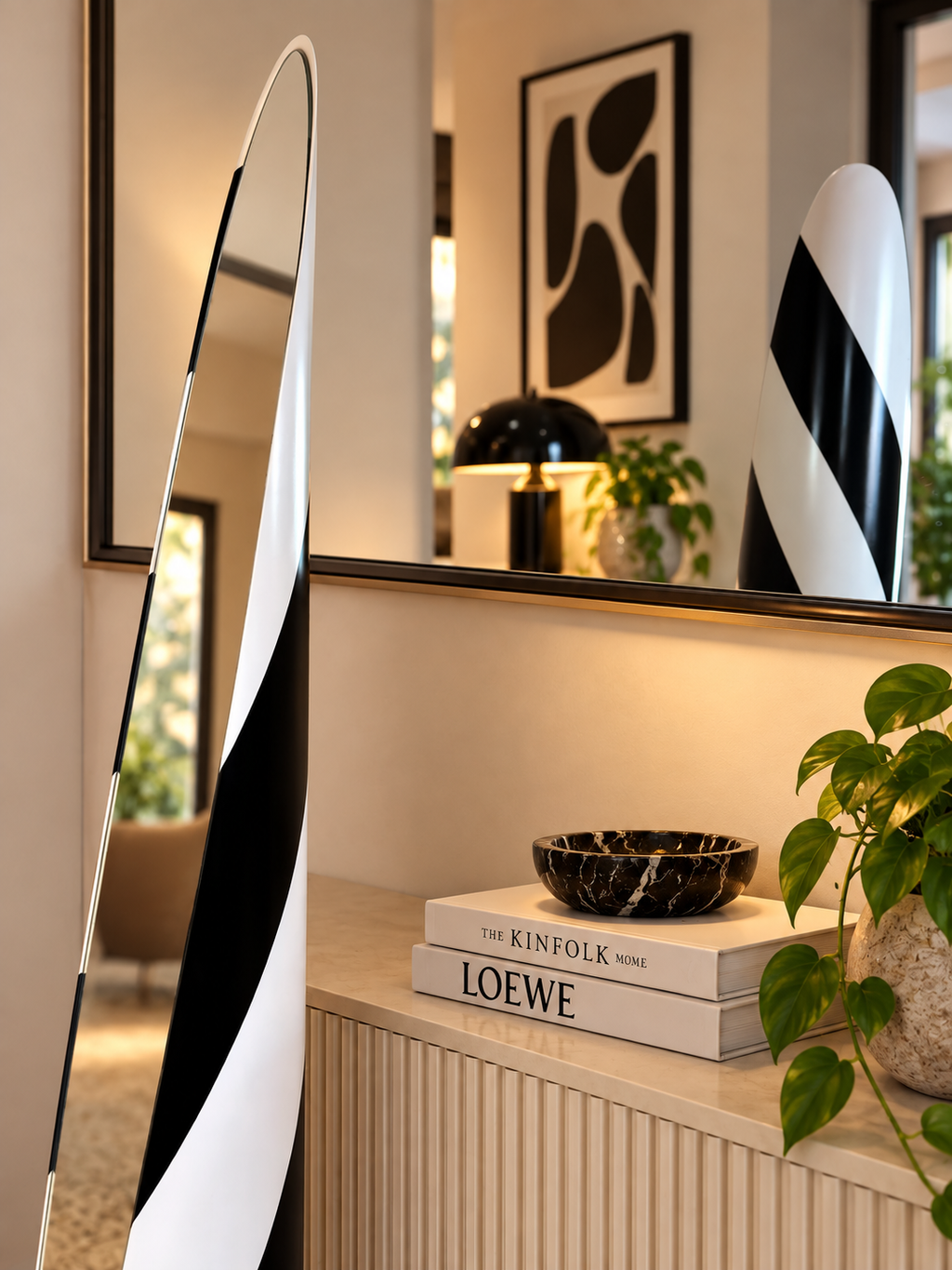 Candy Lipstick Mirror Nero & Bianco – Design Italiano | Su Ordinazione